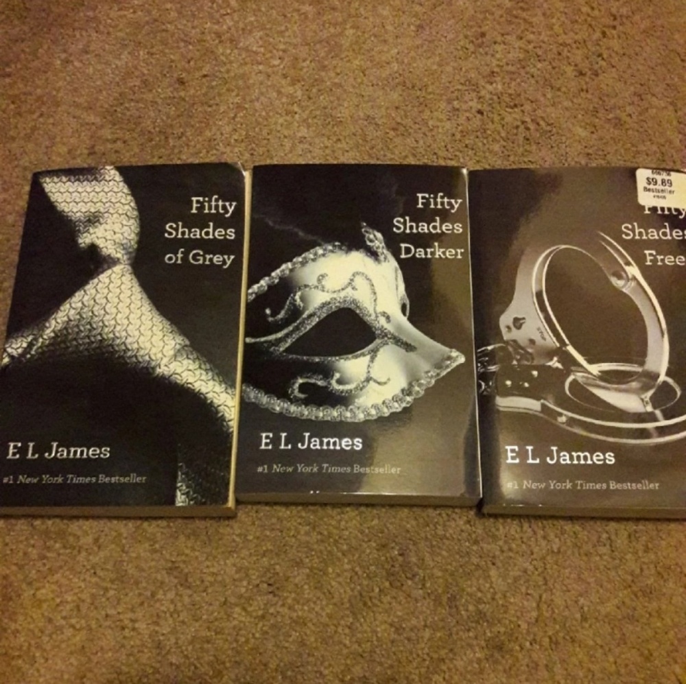 Fifty Shades of Grey Set. All 3 books